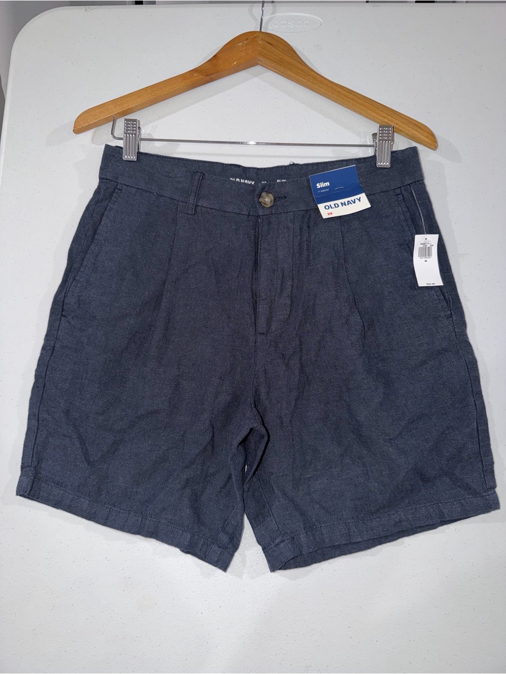 Old Navy Slim Flat-Front Men's Shorts in Navy Blue